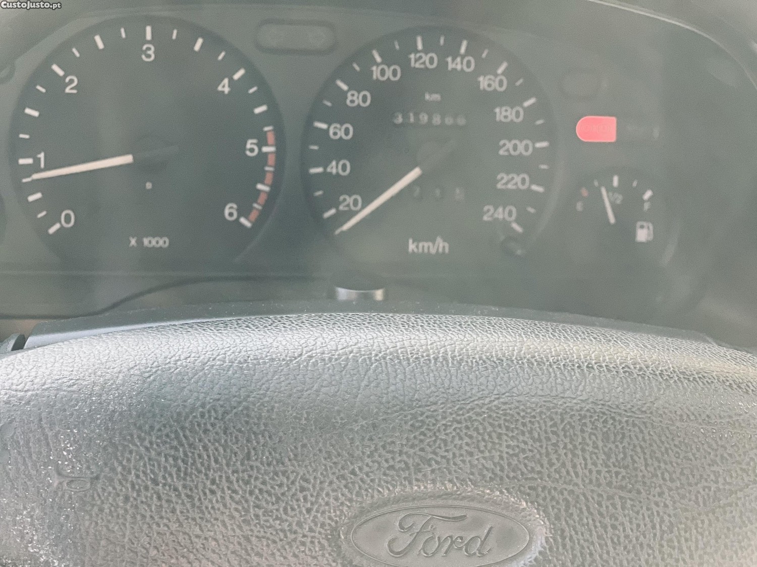 Ford Mondeo 1.8 TD — fotografia 3