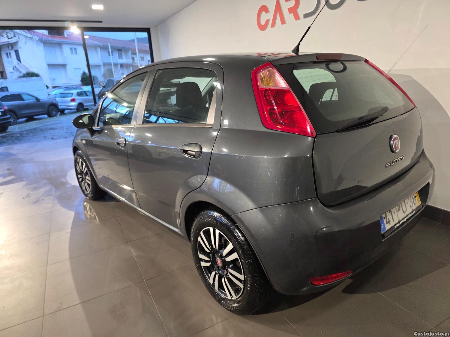 Fiat Punto 1.3 M-jet — fotografia 7