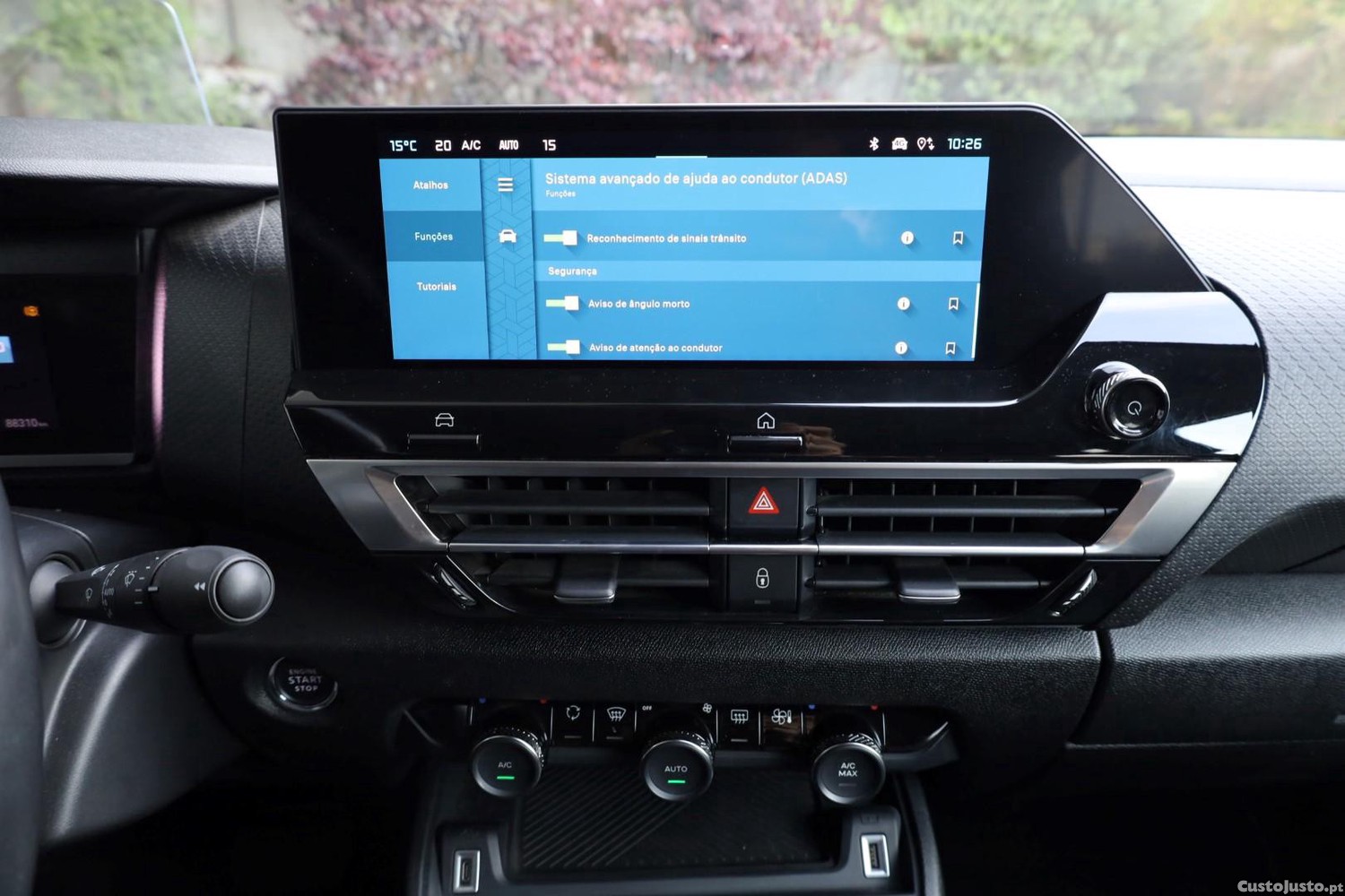 Citroën C4 X 1.2 PureTech Shine EAT8 — fotografia 8