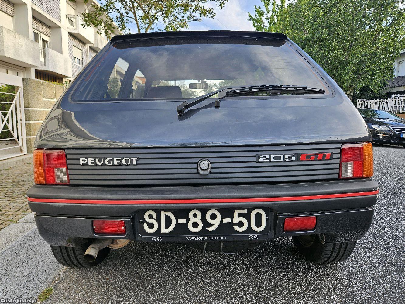 Peugeot 205 GTi 1.9 - 89 foto 3