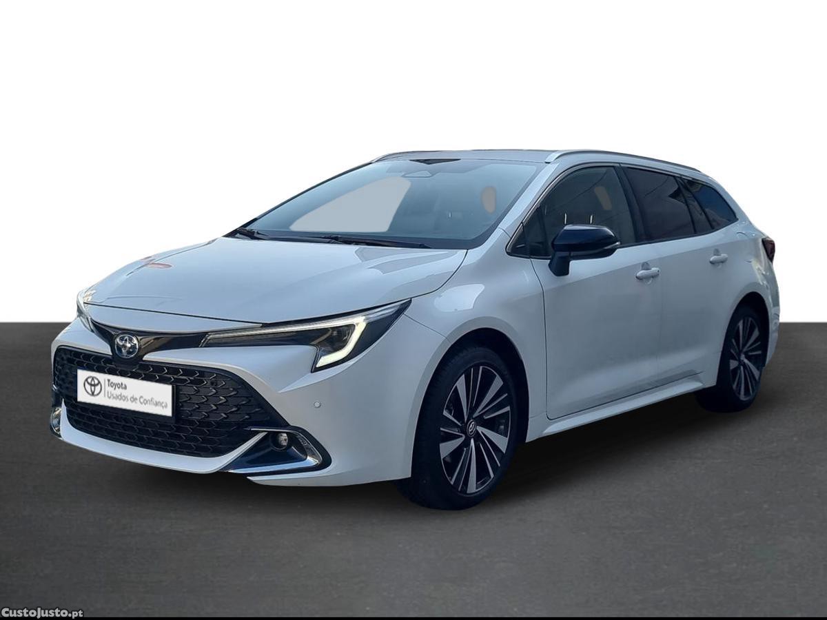 Toyota Corolla TS 1.8 Hybrid Comfort Plus — fotografia 16
