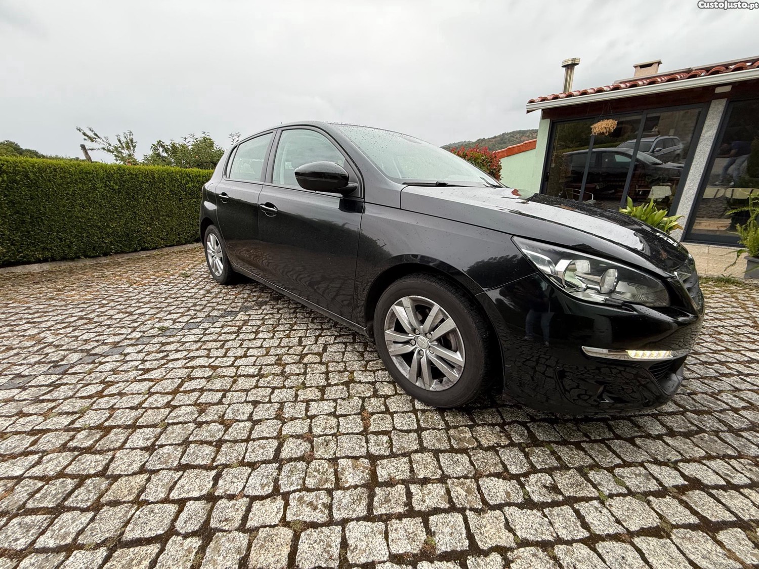 Peugeot 308 1.6 HDI 120 CV — photo 3