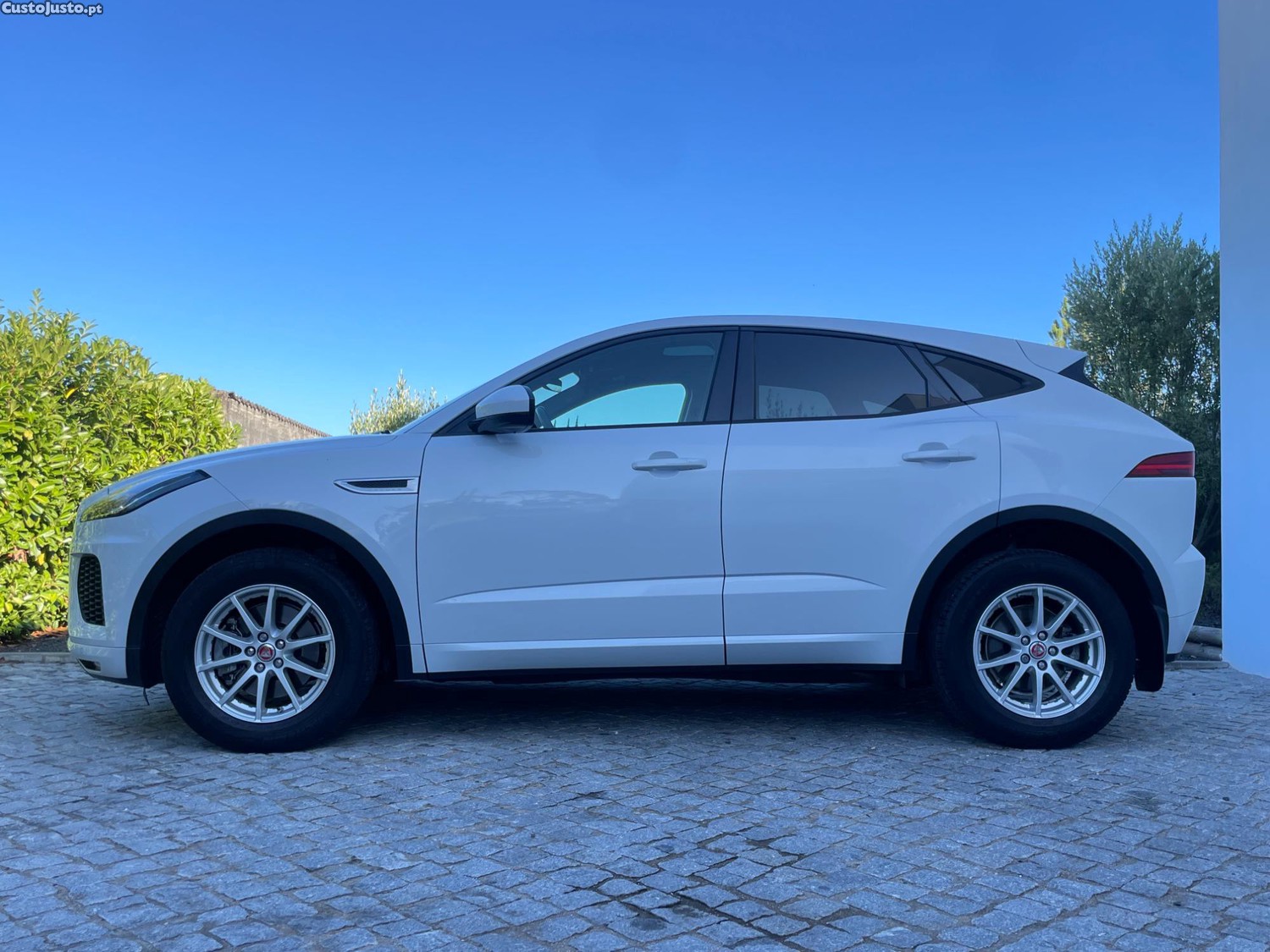 Jaguar E-Pace R-Dynamic — fotografia 6