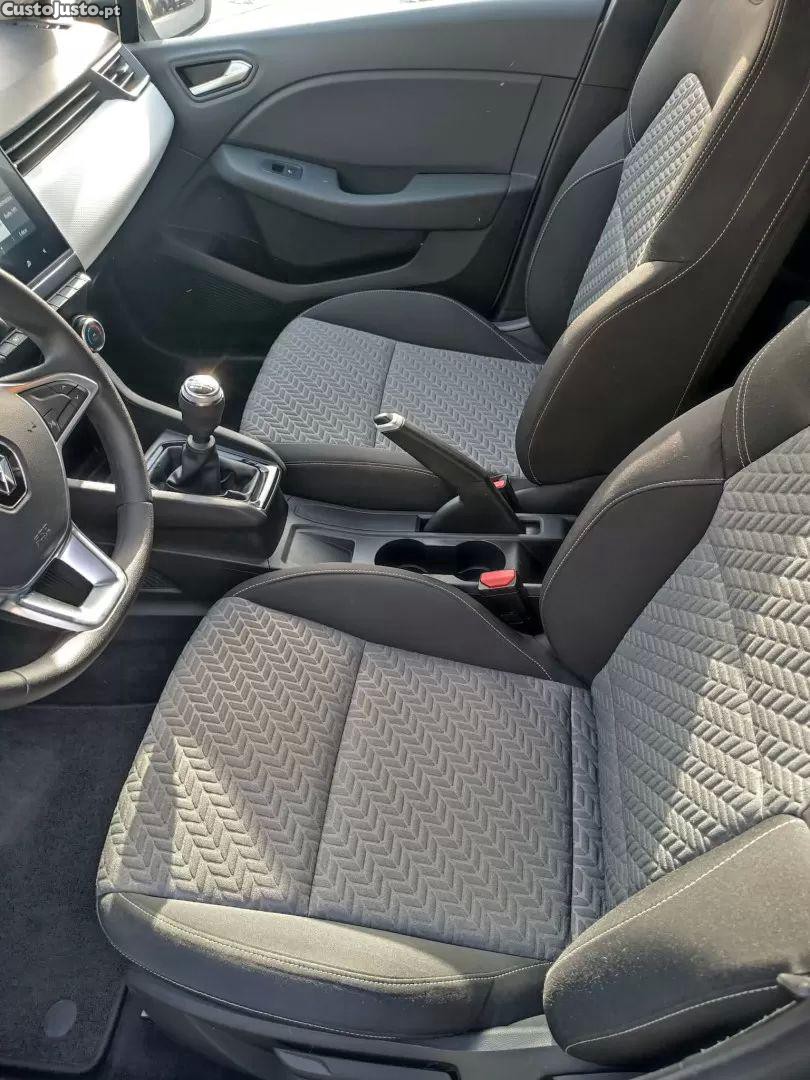Renault Clio 1.0 tce evolution — fotografia 9