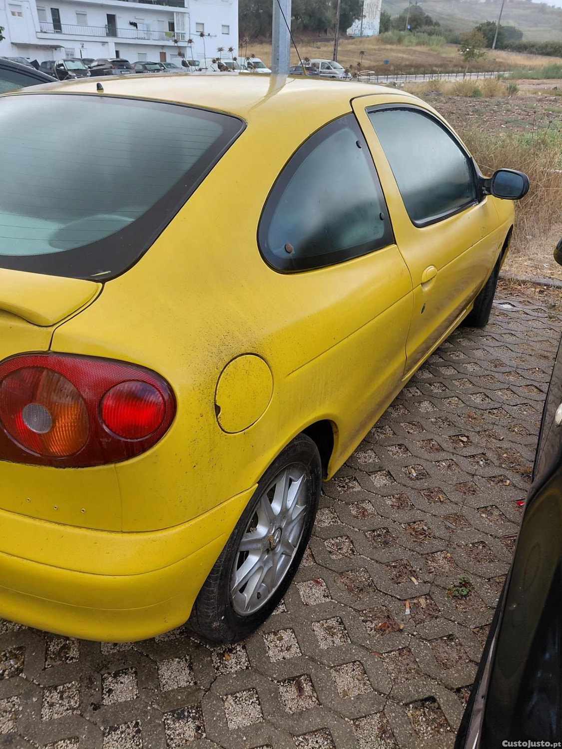 Renault Mégane 1.4i Coupé — photo 4