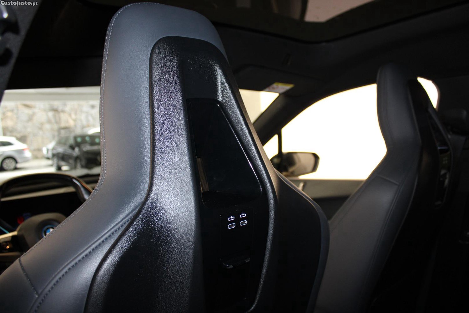 BMW iX XDRIVE 40 PACK DESPORTIVO — fotografia 11