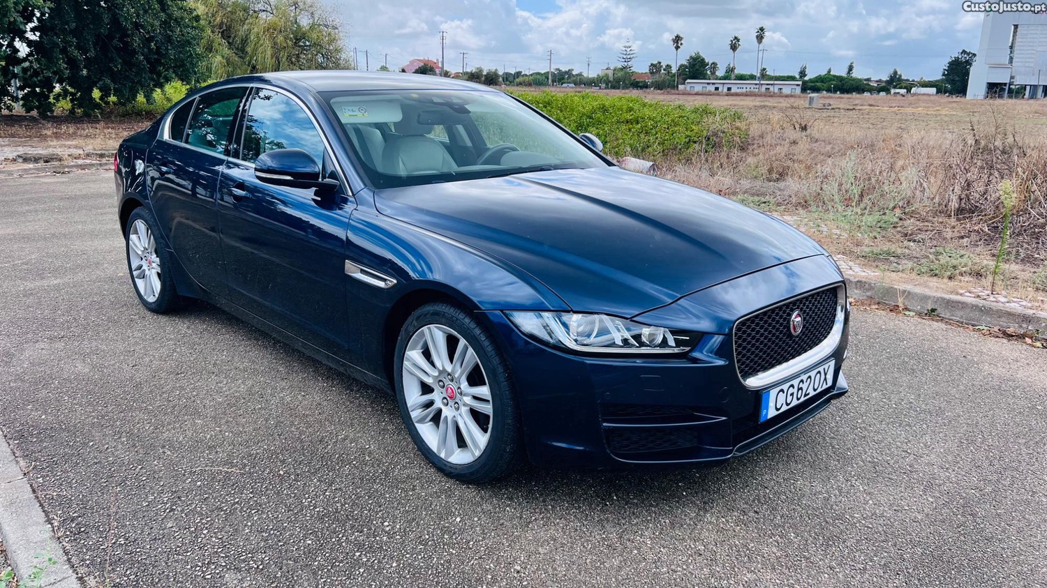 Jaguar XE Executive — fotografia 3