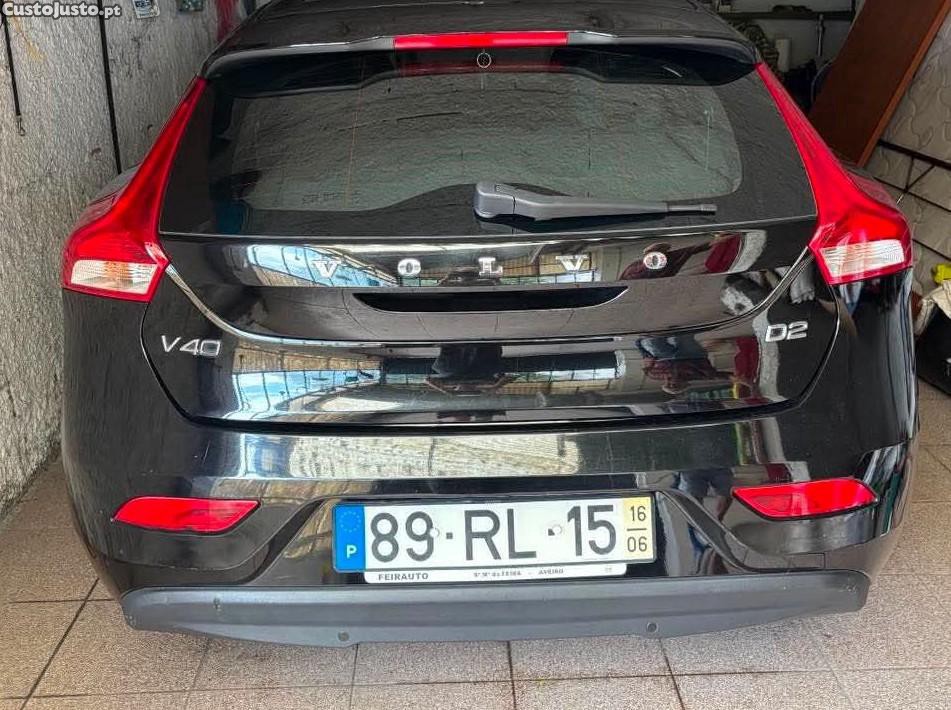Volvo V40 D2 — photo 4
