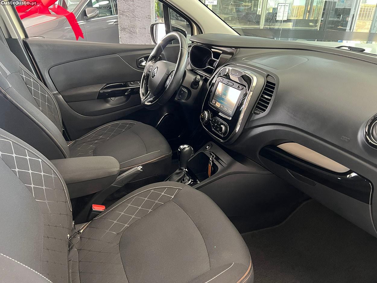 Renault Captur 1.2 TCe Exclusive EDC — fotografia 8