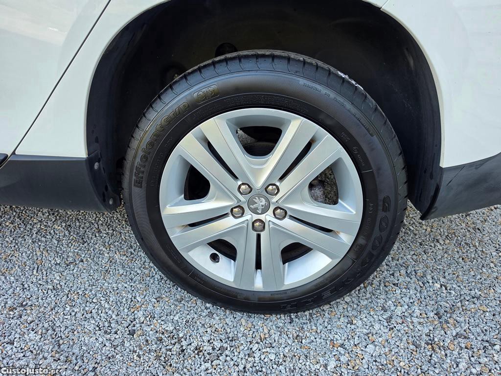 Peugeot 2008 1.2Vti 82Cv 90.000Km Style 06/2018 — fotografia 8