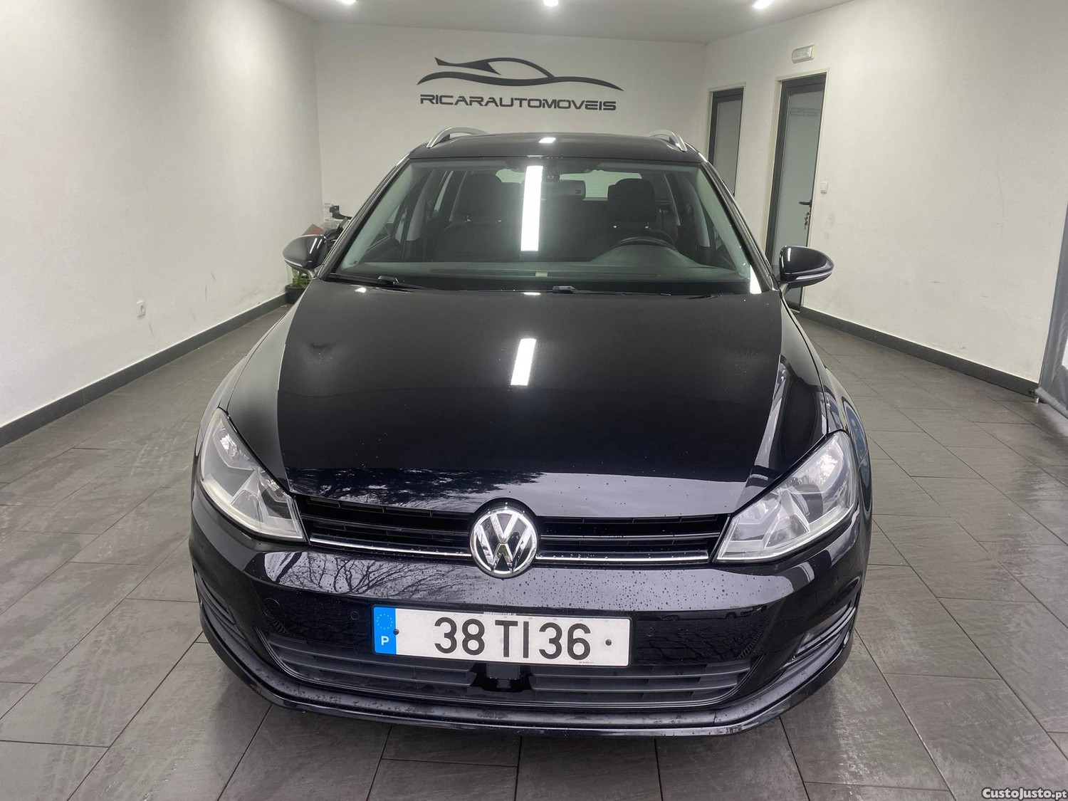 VW Golf Variant 1.6 TDi Confortline DSG - 14 — photo 2