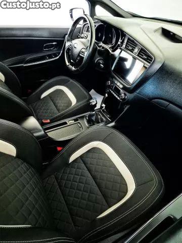 Kia Ceed 1.0 t-gdi gt line — fotografia 4