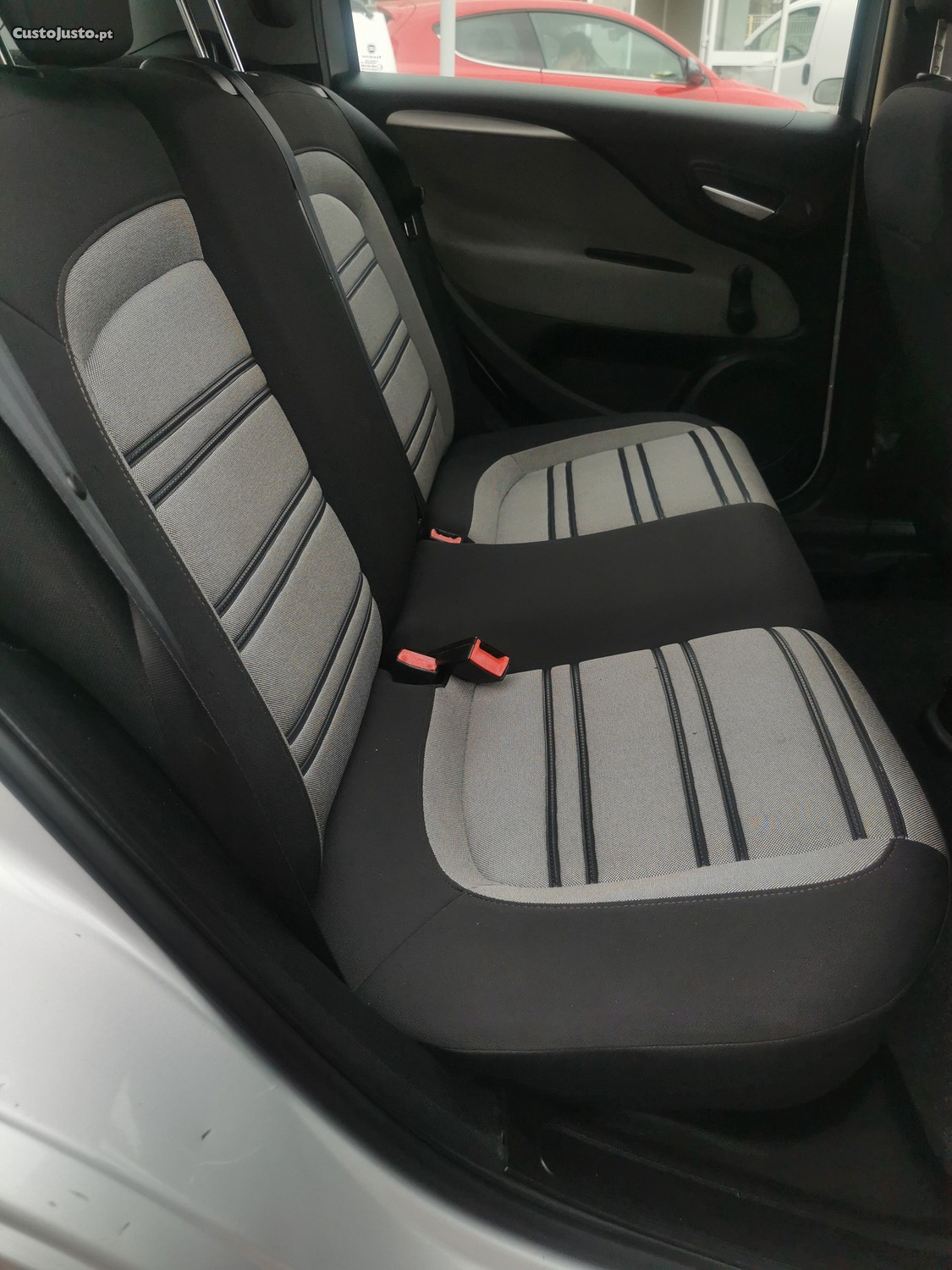 Fiat Grande Punto 1.1 C/AC — fotografia 5