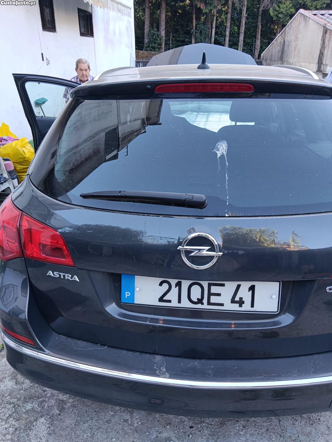 Opel Astra Sports Tourer — fotografia 7