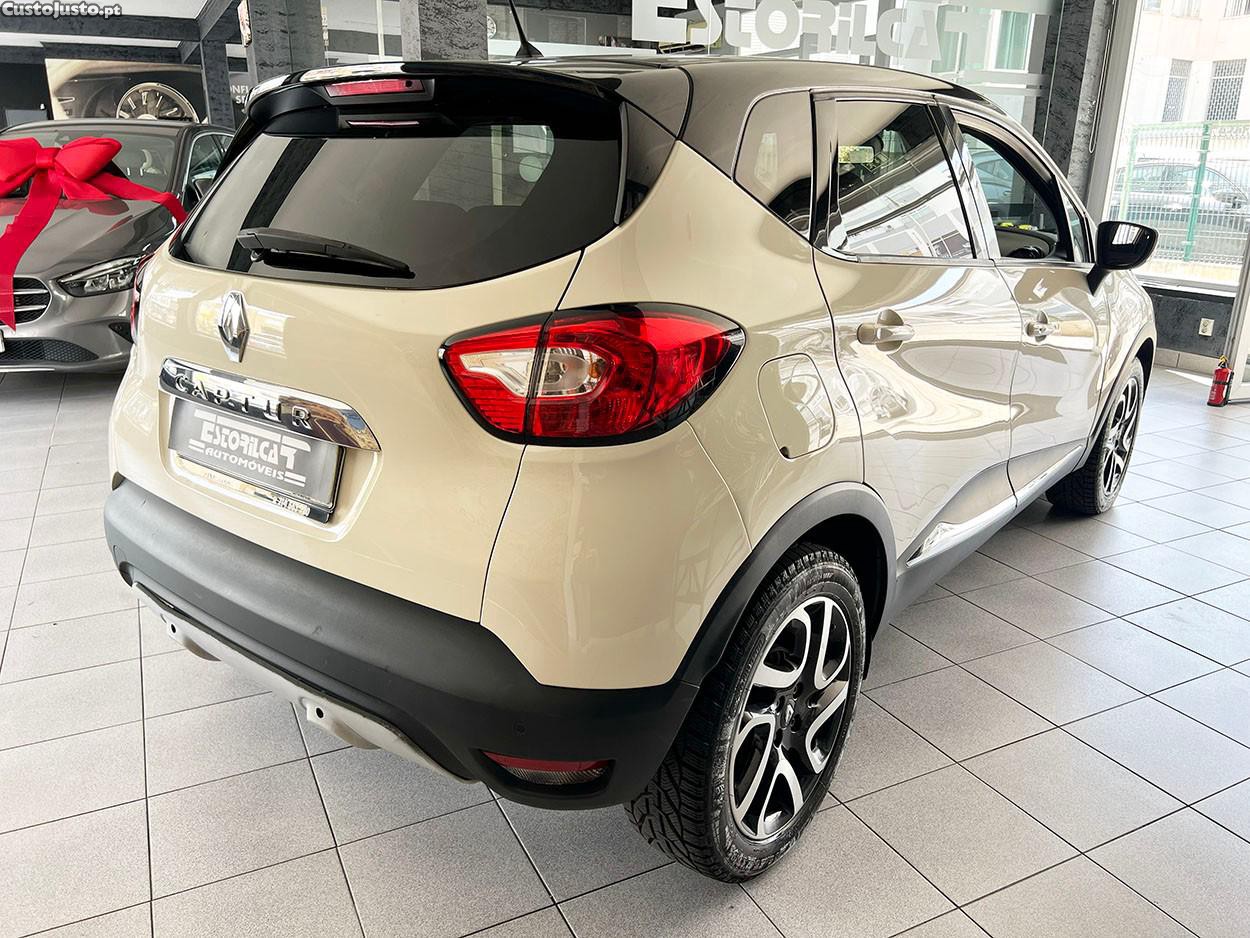 Renault Captur 1.2 TCe Exclusive EDC — fotografia 19