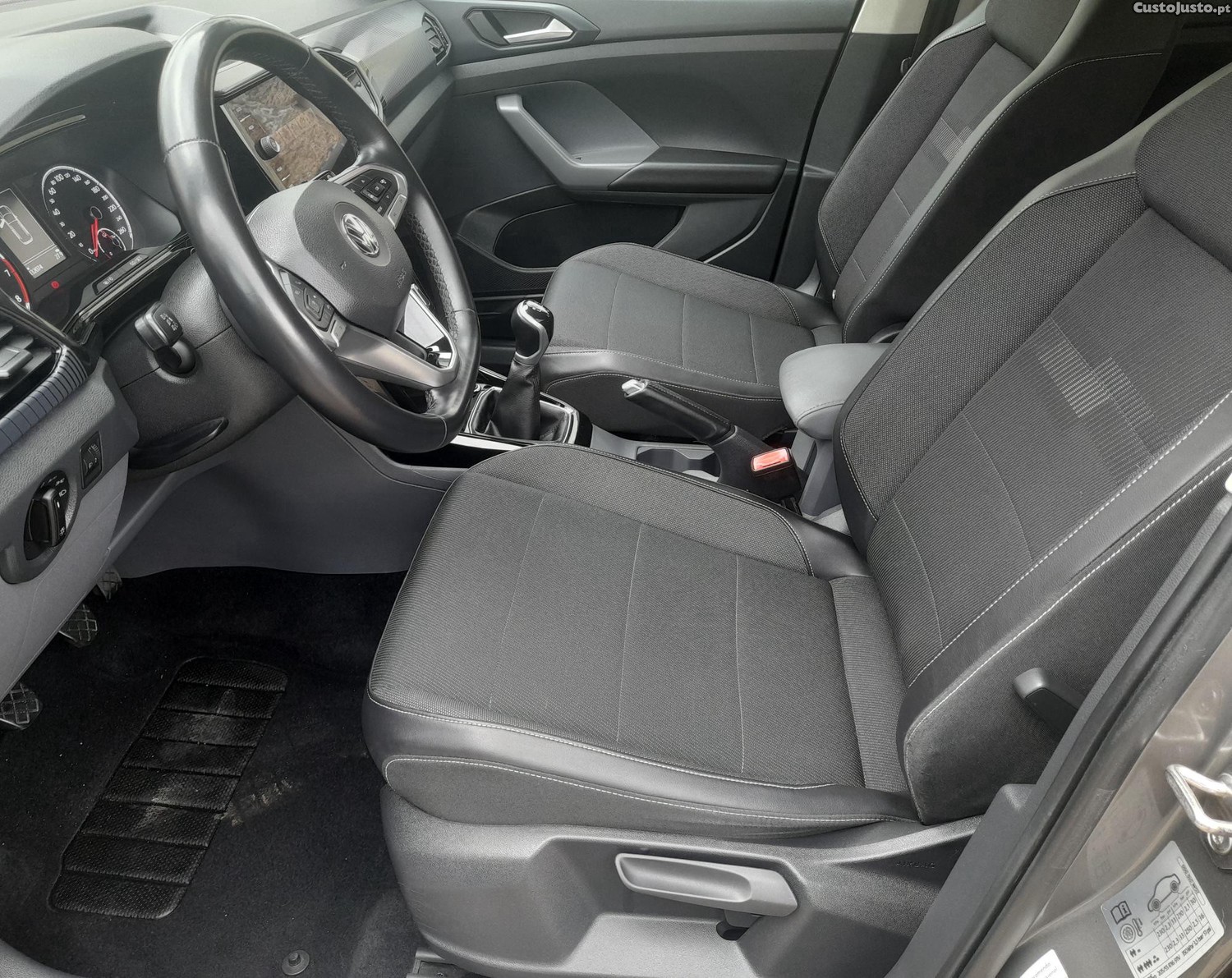 Volkswagen T-Cross 1.0 TSI — fotografia 3