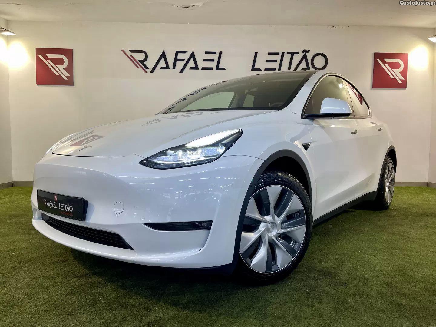 Tesla Model Y Long range tração integral — fotografia 43