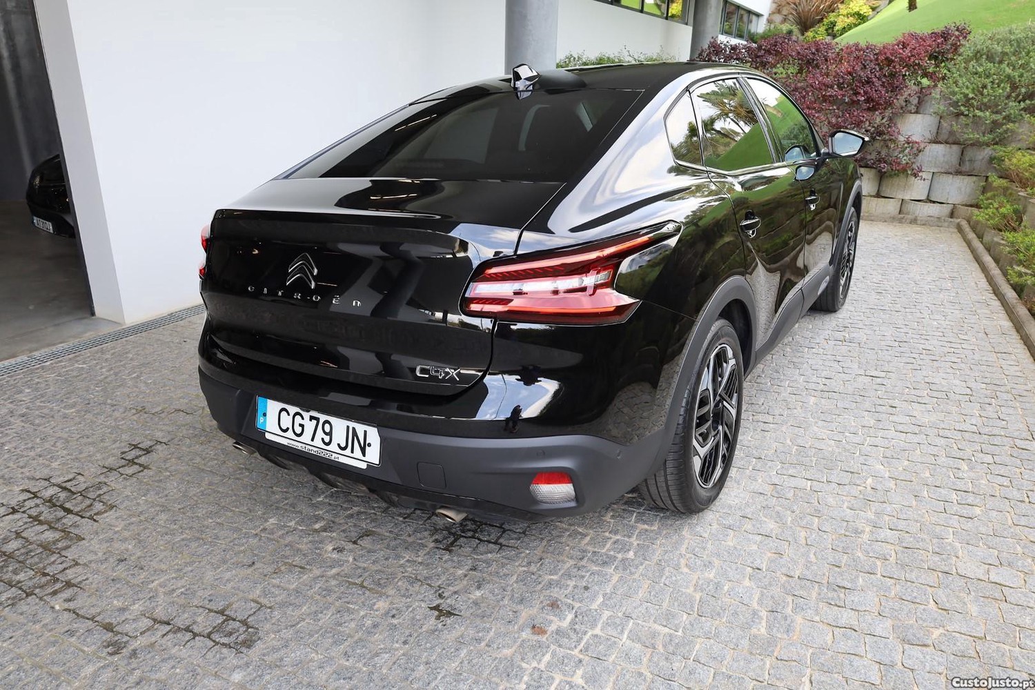 Citroën C4 X 1.2 PureTech Shine EAT8 — fotografia 12