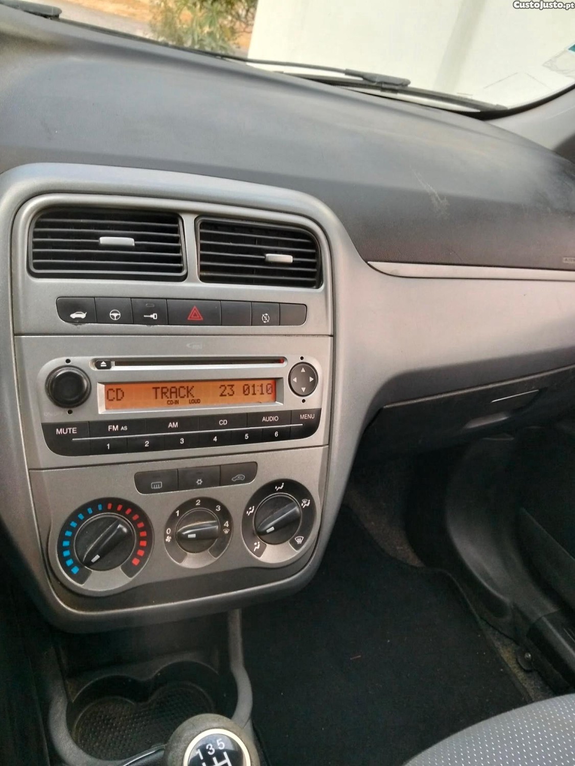Fiat Punto grande punto — fotografia 3