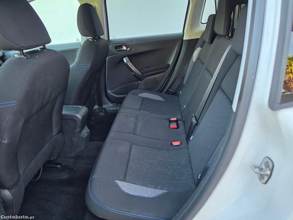 Peugeot 2008 1.2Vti 82Cv 90.000Km Style 06/2018 — fotografia 7