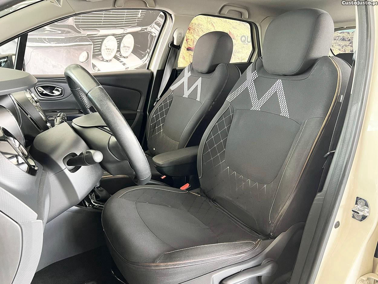 Renault Captur 1.2 TCe Exclusive EDC — fotografia 16