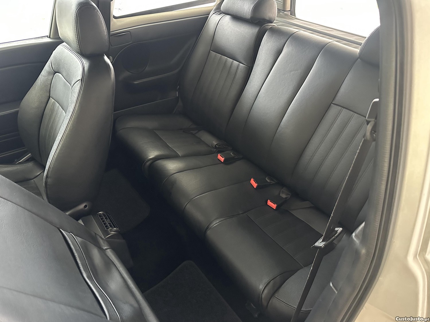 Alfa Romeo 145 1.4 Twin SPARK "Final Edition" — fotografia 7