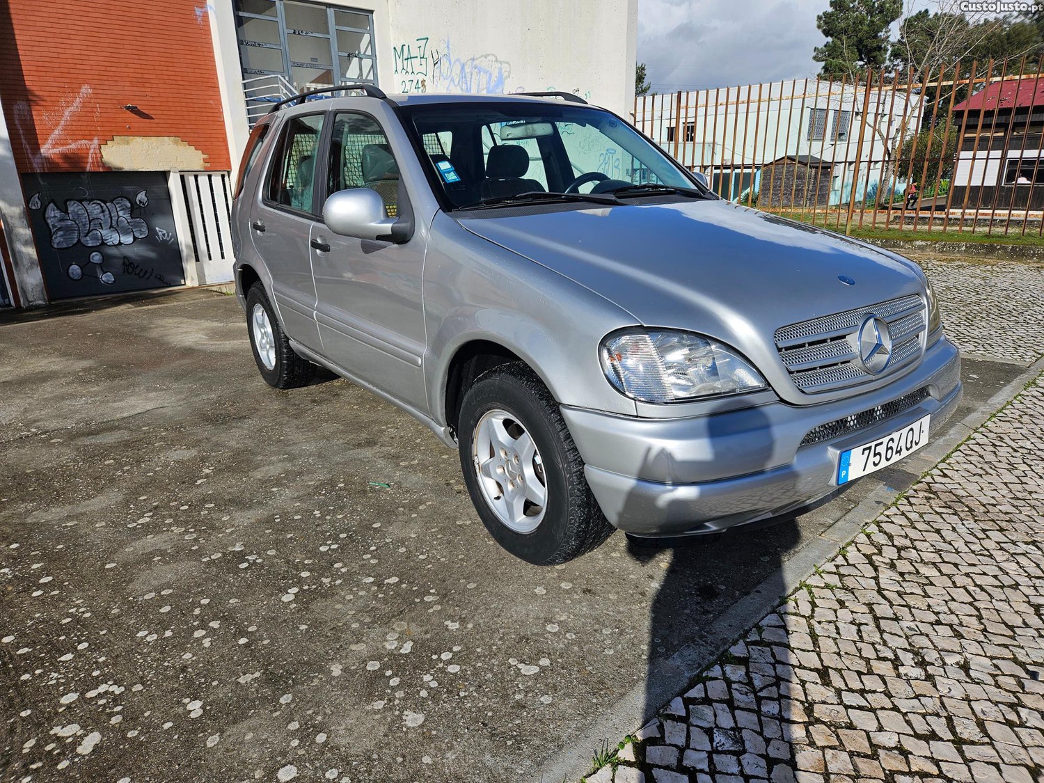 Mercedes-Benz Classe M 270 Cdi (163 113) — fotografia 13