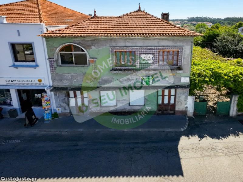 Moradia Com Terreno Para Construção Em Solo...