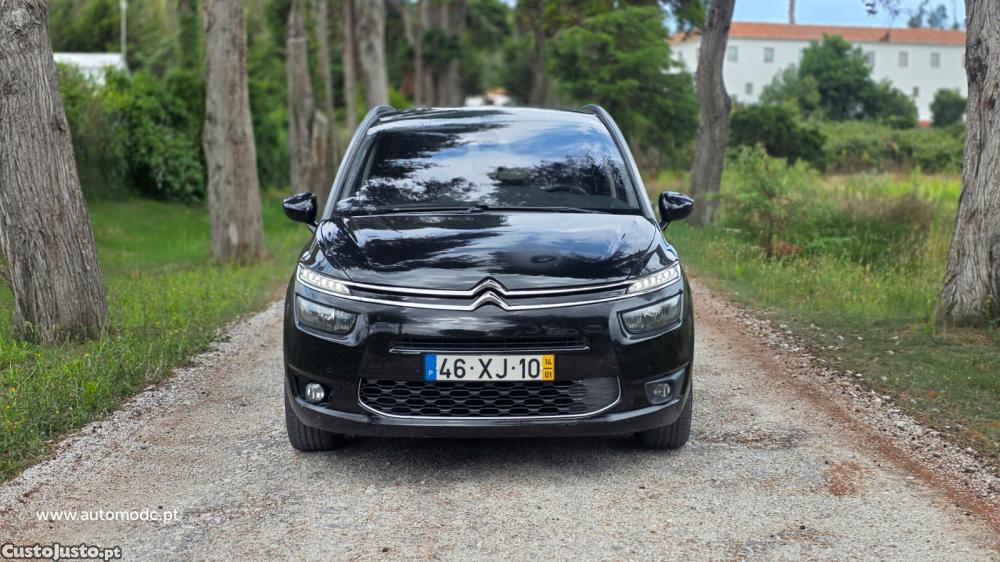 Citroën C4 Grand Picasso 1.6 e-HDi Exclusive — fotografia 14