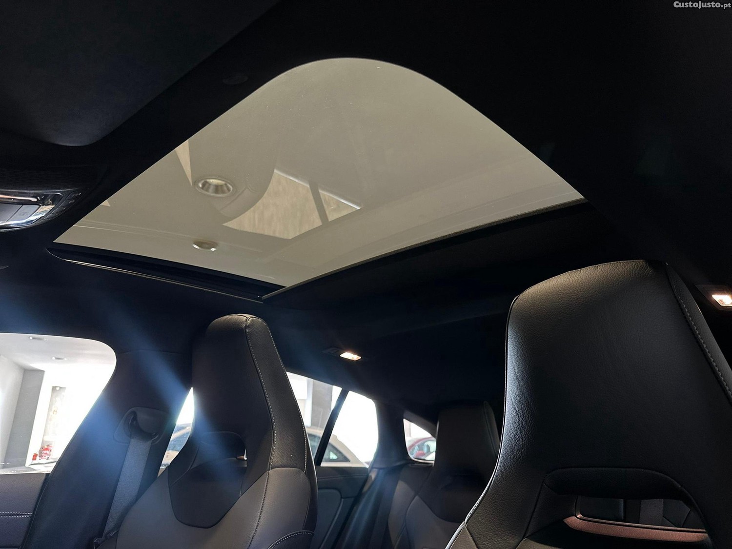 Mercedes-Benz CLA 250 e AMG Line — fotografia 15
