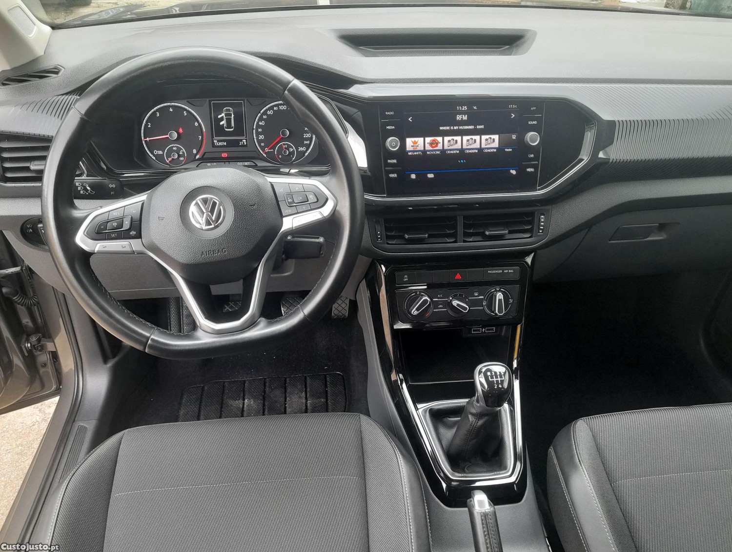 Volkswagen T-Cross 1.0 TSI — fotografia 2
