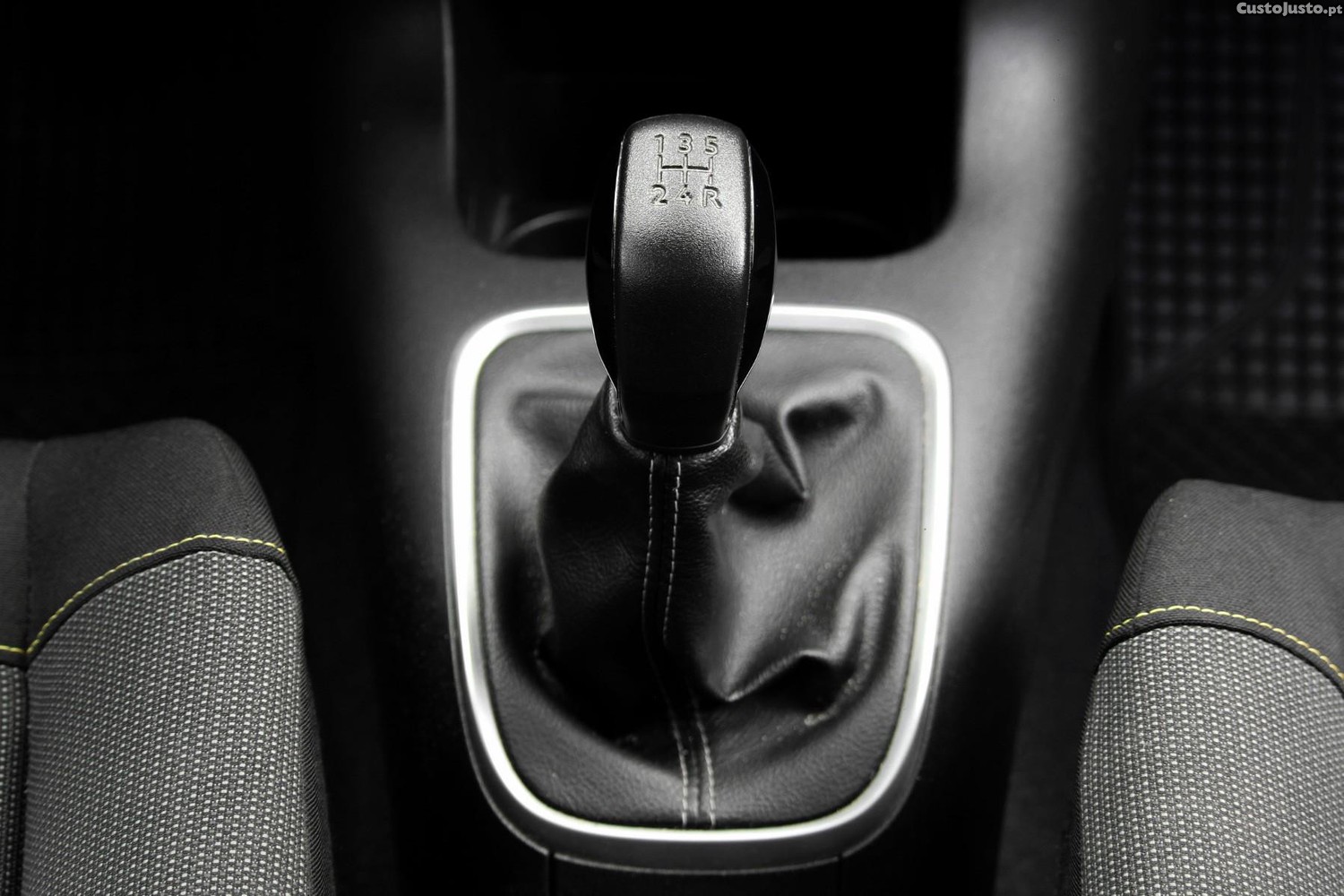 Citroën C3 1.2 PureTech C-Series — fotografia 9