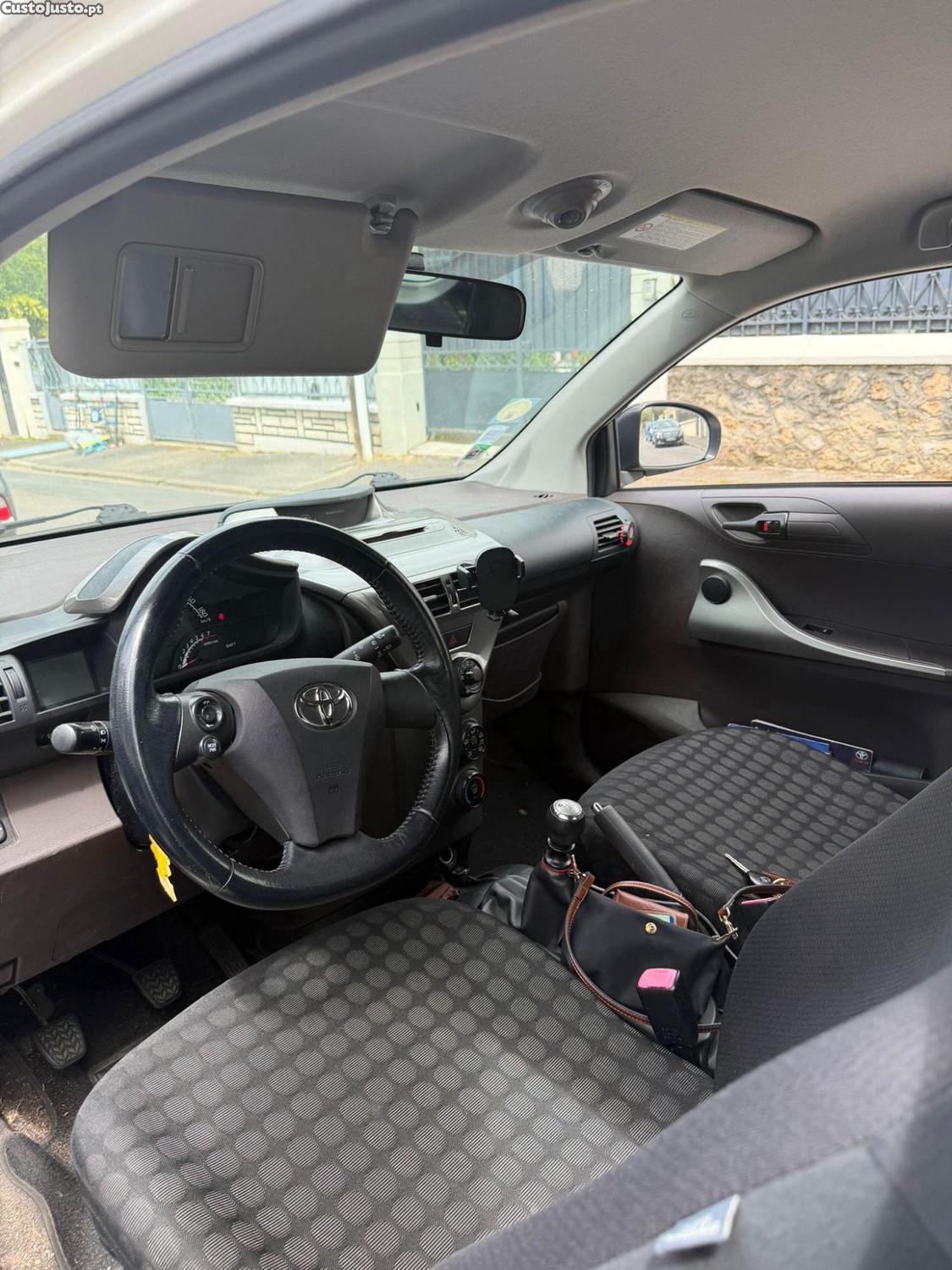 Toyota iQ Iq — fotografia 3