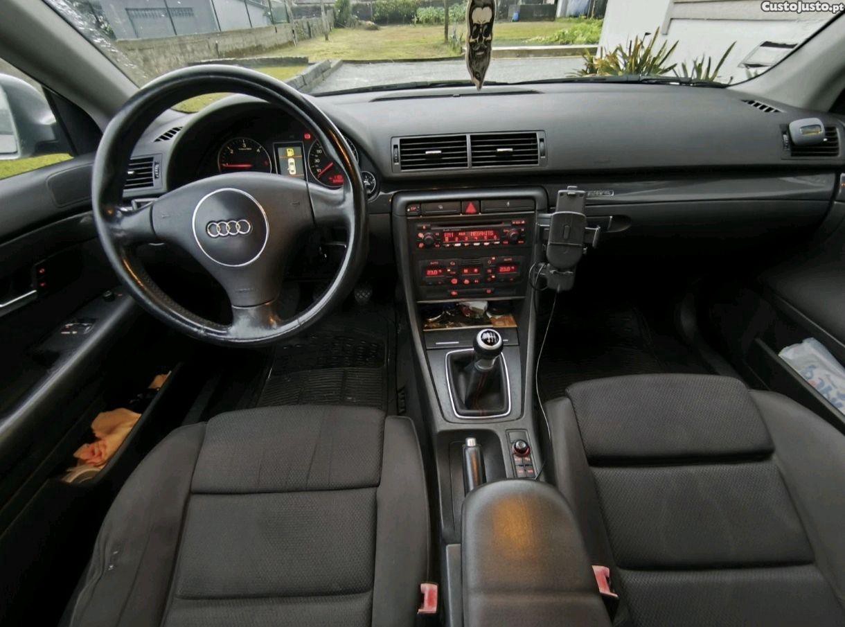 Audi A4 1.9 TDI Sport Quattro PD 130 — fotografia 3