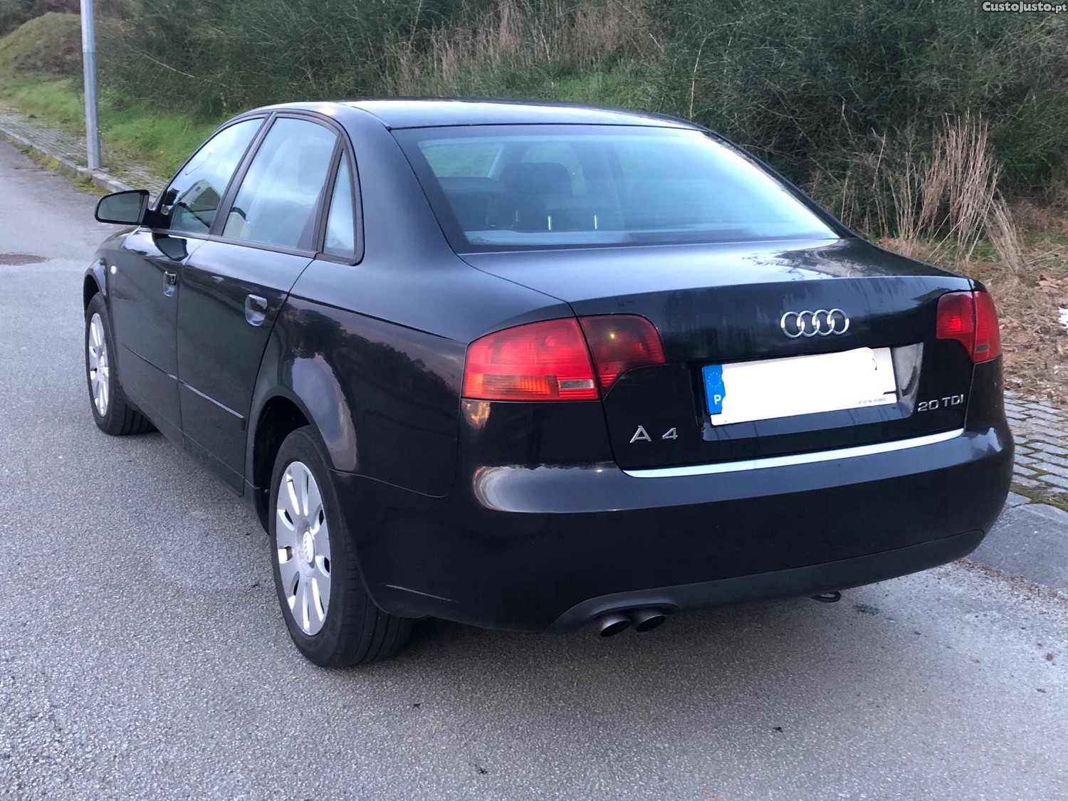 Audi A4 2.0 TDI — fotografia 6