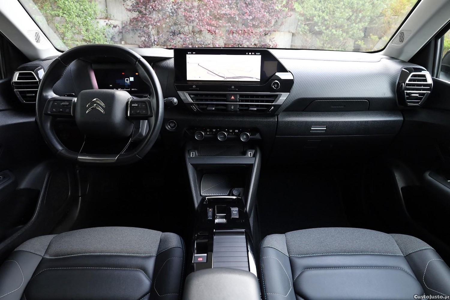 Citroën C4 X 1.2 PureTech Shine EAT8 — fotografia 11