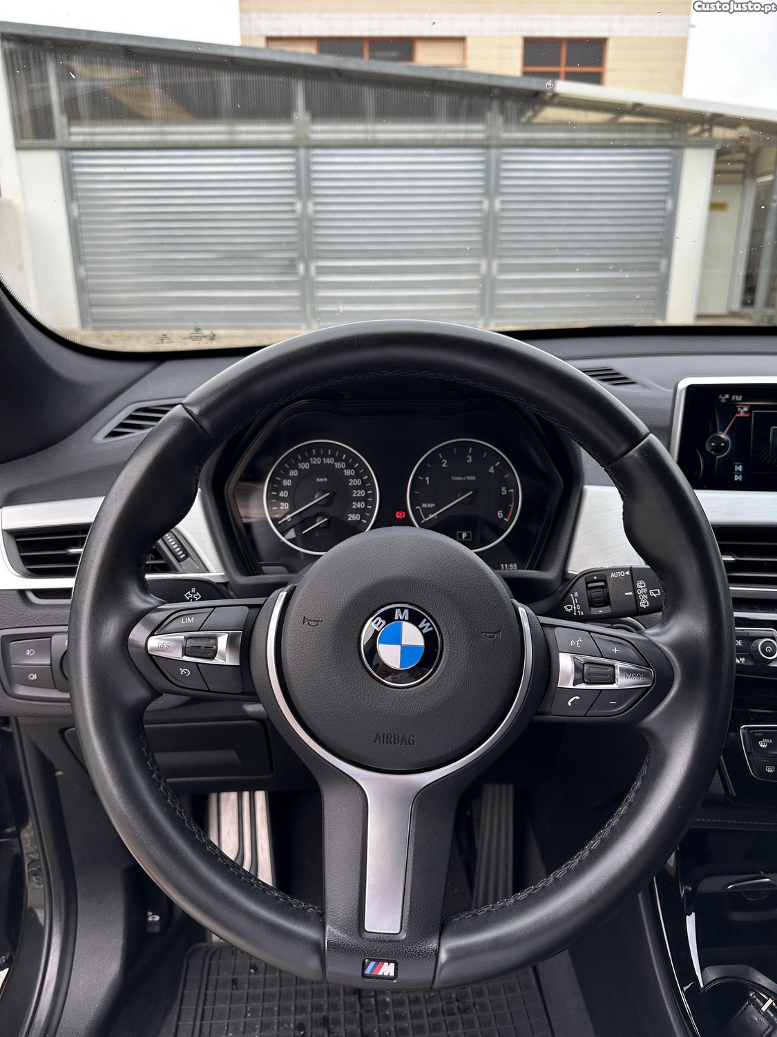 BMW X1 xDrive 18d Pack M — fotografia 5