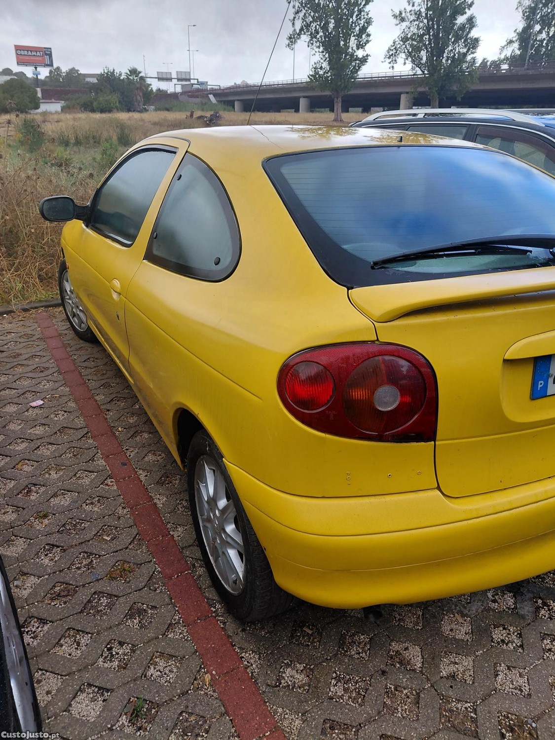 Renault Mégane 1.4i Coupé — photo 3