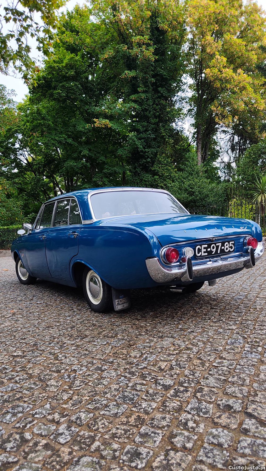 Ford Taunus 17m super — fotografia 9