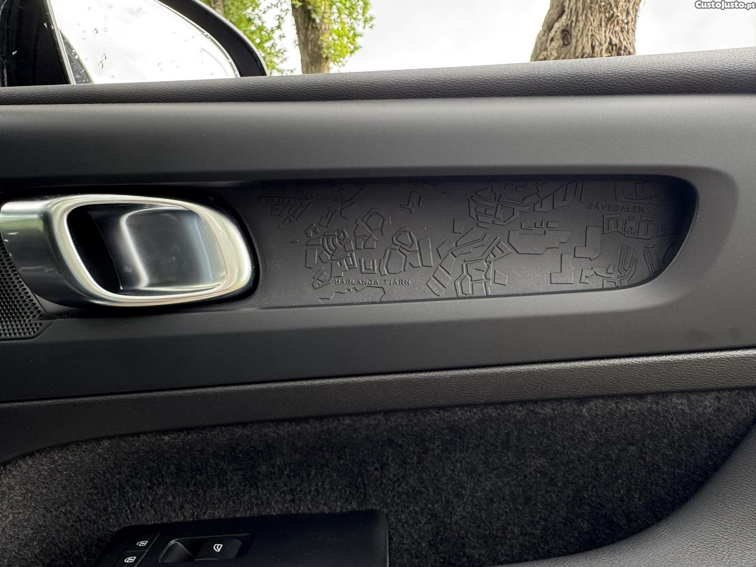 Volvo XC 40 Recharge Twin Plus — fotografia 13