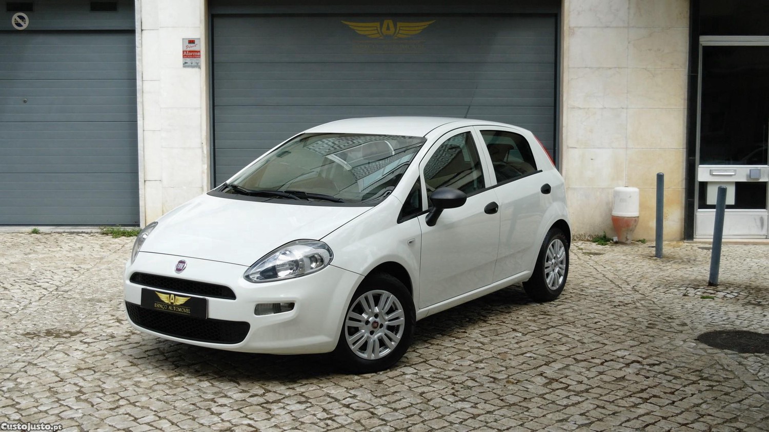 Fiat Punto 1.2 Lounge S&S — fotografia 23