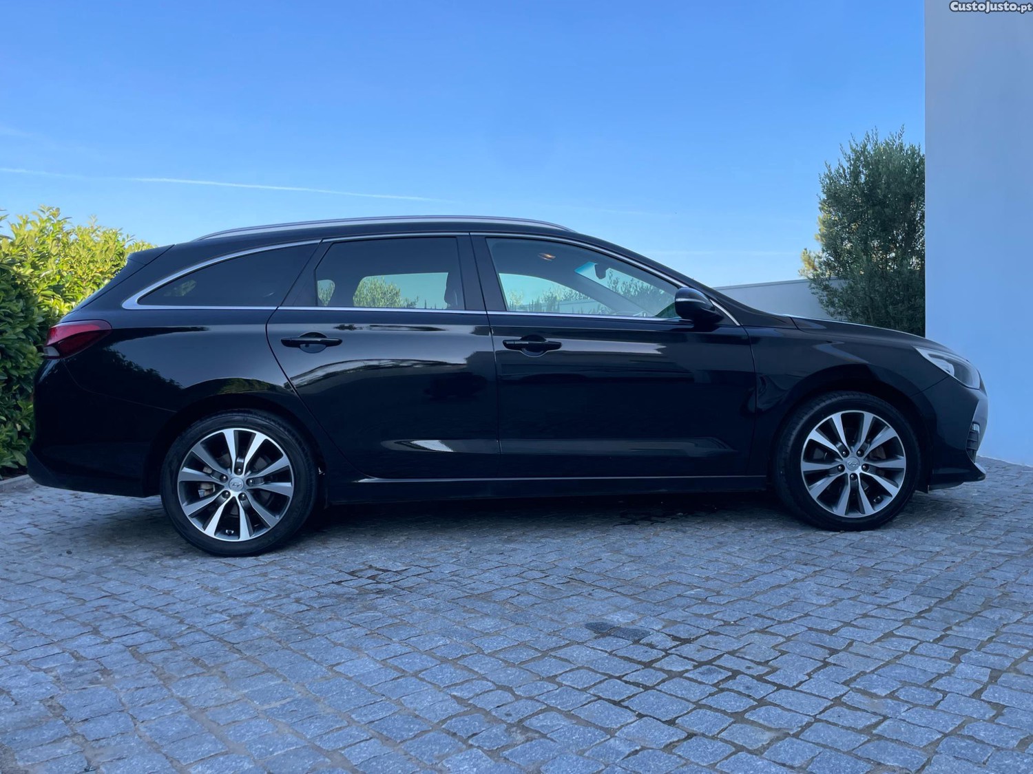 Hyundai i30 CW — fotografia 8