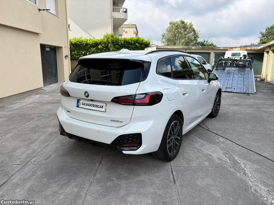 BMW 225 e Xdrive Active Tourer - 23 foto 4