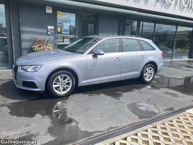 Audi A4 2.0 TDI Advance — fotografia 27
