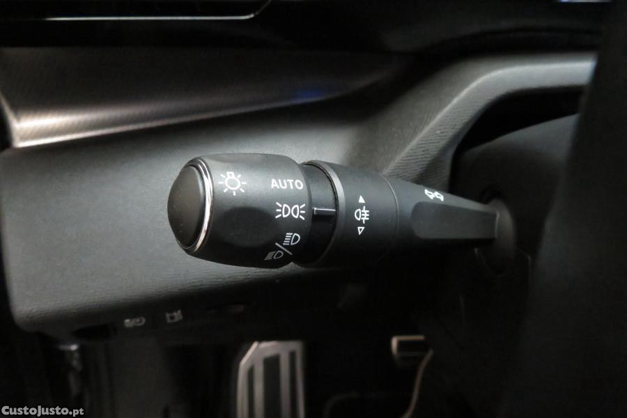 Peugeot 308 1.6 Hybrid GT e-EAT8 — fotografia 15
