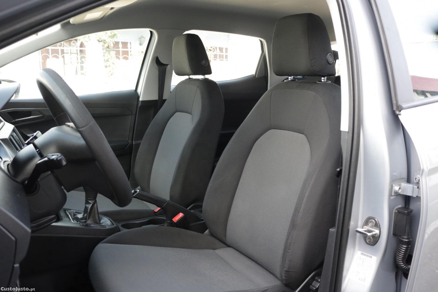SEAT Ibiza 1.6 TDI Reference — fotografia 41