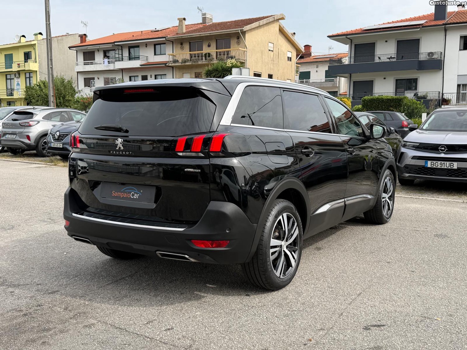Peugeot 5008 1.5 BlueHDi GT Line J19 EAT8 — fotografia 24
