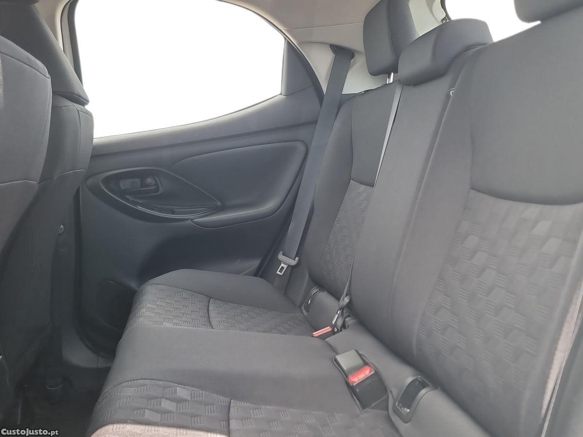 Toyota Yaris 1.5 HDF Comfort Plus — fotografia 5
