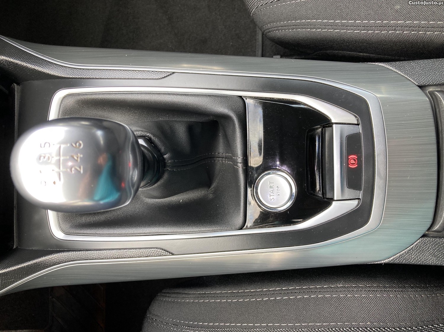 Peugeot 308 Allure — fotografia 8
