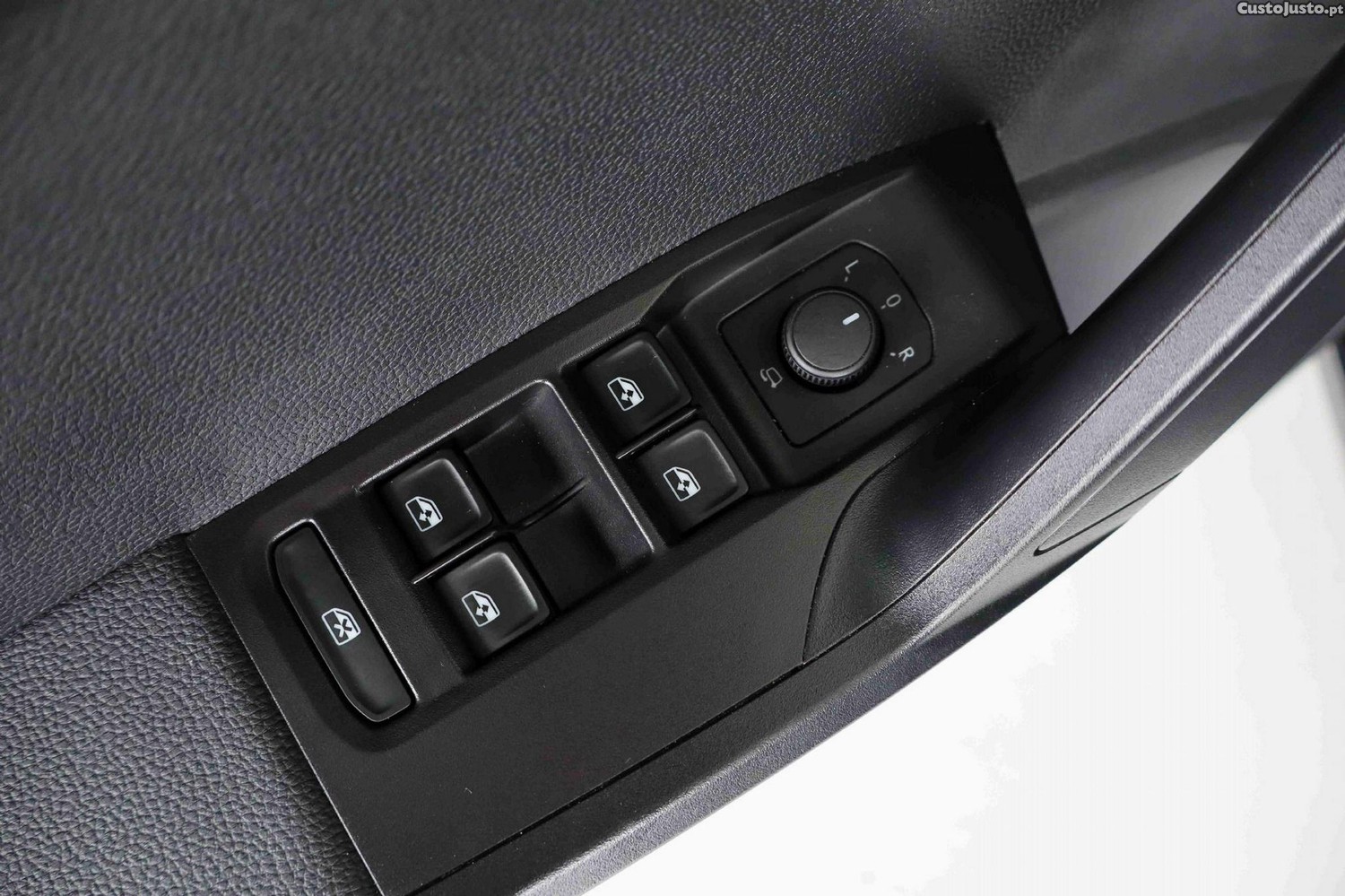 SEAT Ibiza 1.0 TSI Style DSG — fotografia 20